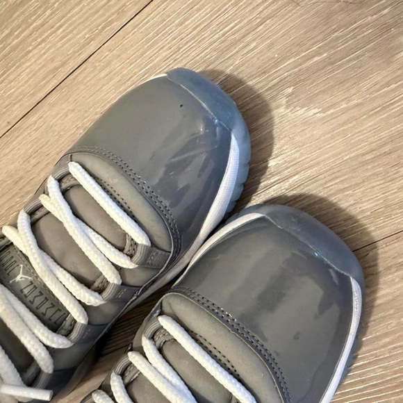 Jordan 11 cool grey Worn - Picture 4 of 6
